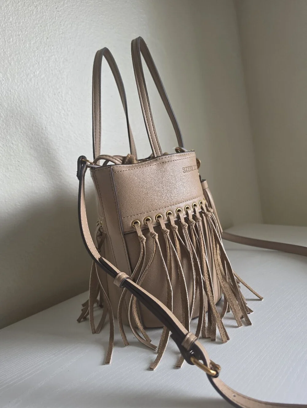 Steve Madden Latte Fringe Bucket Bag Crossbody NWT